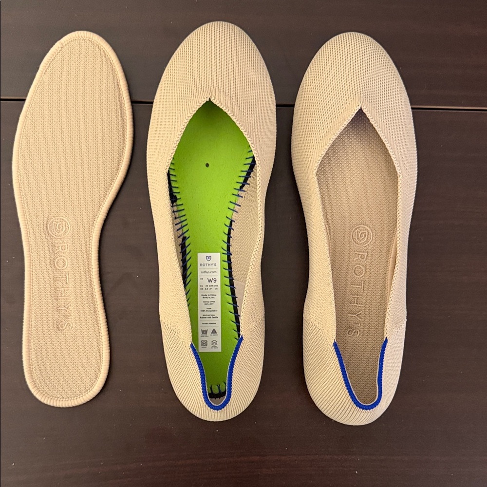 Almost NEW Rothy's Women's Tan Flats with Blue Trim